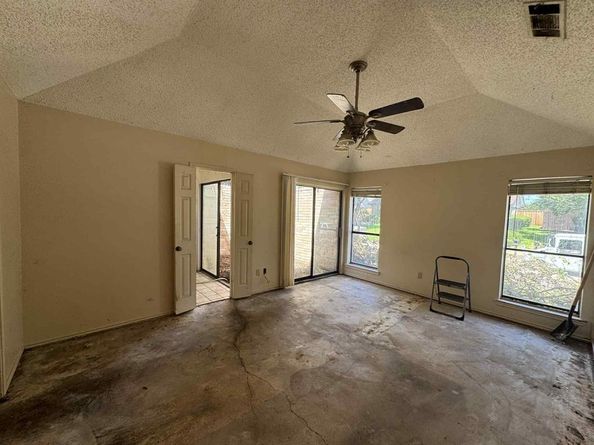 8917  Pine Forest Drive , Rowlett Texas 75088