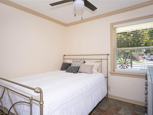 1800  Burning Tree Lane , Carrollton Texas 75006