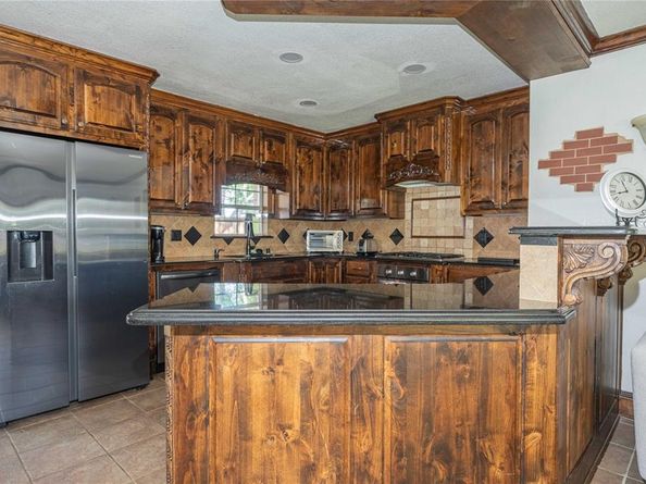 1800  Burning Tree Lane , Carrollton Texas 75006