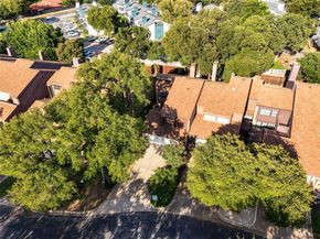 739  Oakwood Trail , Fort Worth Texas 76112