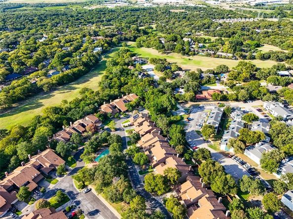 739  Oakwood Trail , Fort Worth Texas 76112