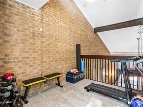 739  Oakwood Trail , Fort Worth Texas 76112