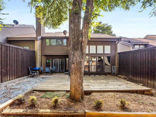 739  Oakwood Trail , Fort Worth Texas 76112