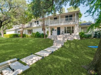 6915  Lakeshore Drive 