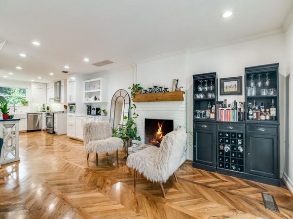 6915  Lakeshore Drive , Dallas Texas 75214