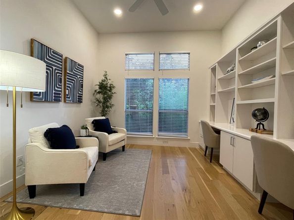 1223 N Tyler Street , Dallas Texas 75208