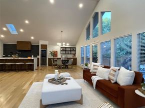 1223 N Tyler Street , Dallas Texas 75208