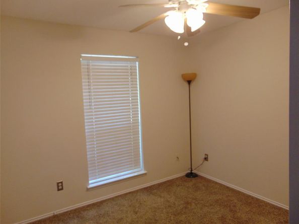 1425  Sunnymeadow Road , Lancaster Texas 75134