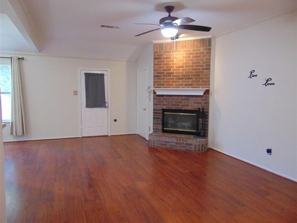 1425  Sunnymeadow Road , Lancaster Texas 75134