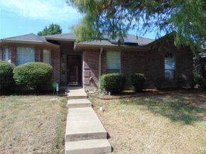1425  Sunnymeadow Road , Lancaster Texas 75134