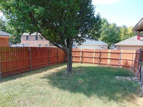 1425  Sunnymeadow Road , Lancaster Texas 75134
