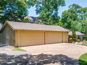800  Harter Road , Dallas Texas 75218