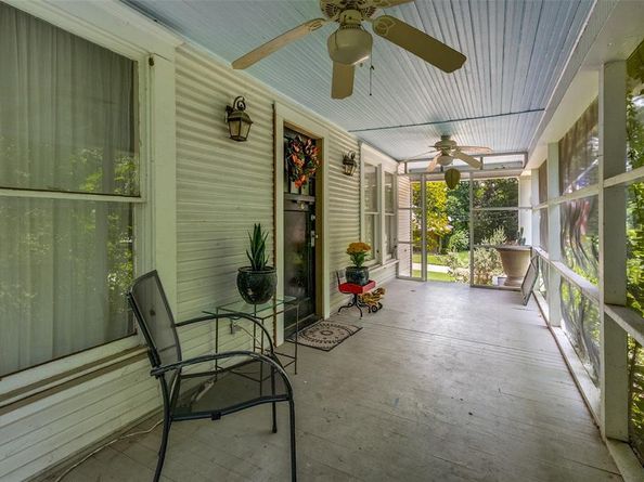 800  Harter Road , Dallas Texas 75218