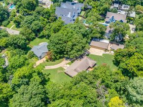 800  Harter Road , Dallas Texas 75218