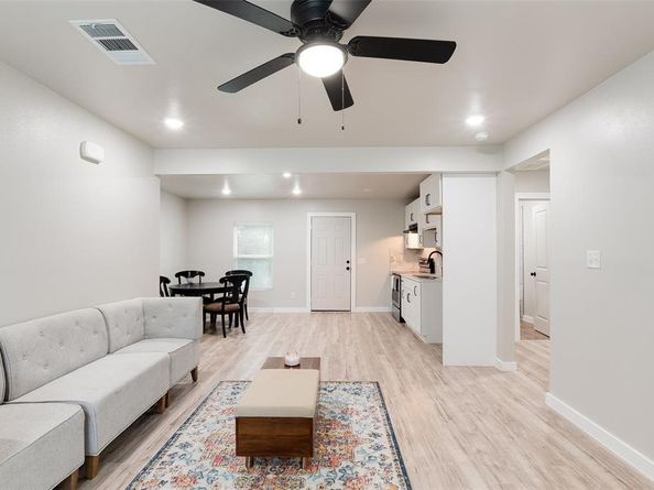 3110  Utah Avenue , Dallas Texas 75216
