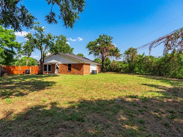 2859  Park Meadow Court , Fort Worth Texas 76112