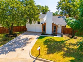 2859  Park Meadow Court , Fort Worth Texas 76112