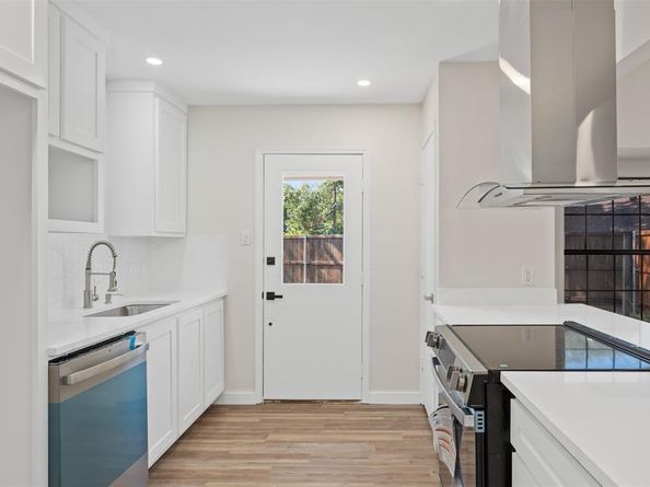 2859  Park Meadow Court , Fort Worth Texas 76112