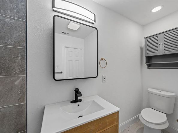 601  Joyce Drive , Garland Texas 75040