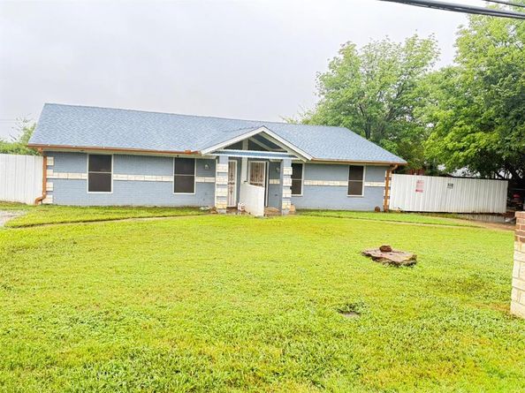 4244-4246  Fairlane Avenue , Fort Worth Texas 76119