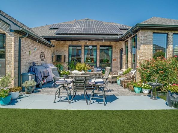 1347  Dulverton Drive , Frisco Texas 75033