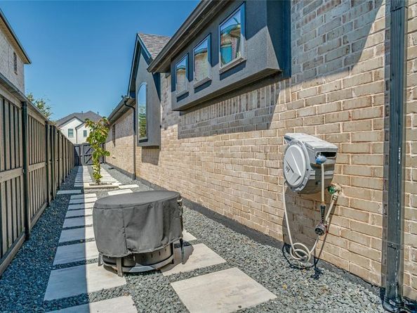 1347  Dulverton Drive , Frisco Texas 75033