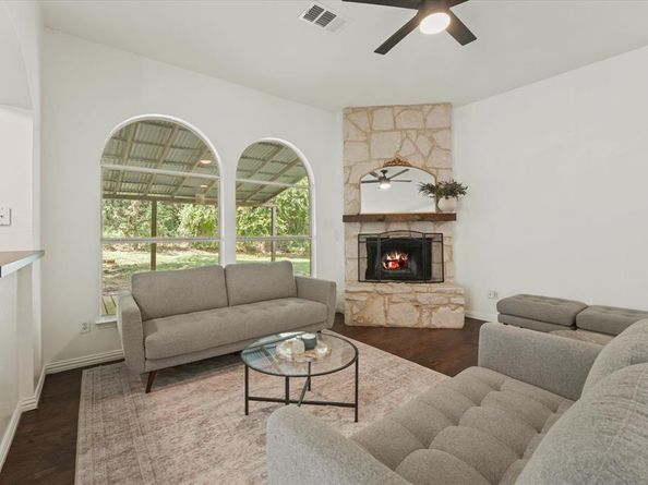 4415  Malvern Hill Road , Grand Prairie Texas 75052