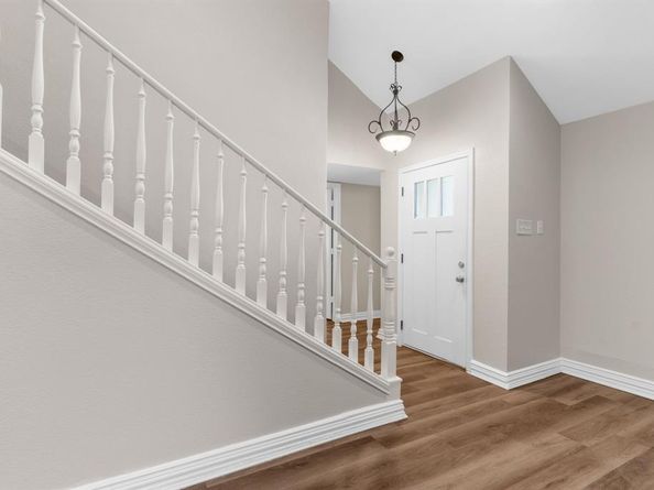 1706  Hartford Drive , Carrollton Texas 75007