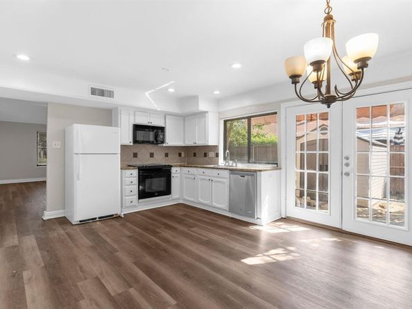 1706  Hartford Drive , Carrollton Texas 75007