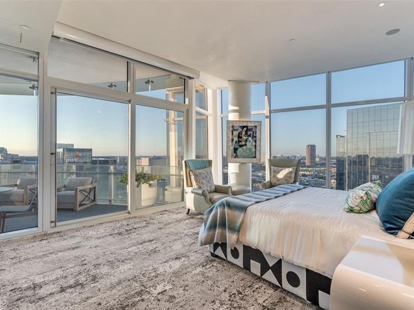 1918  Olive Street  2401, Dallas Texas 75201