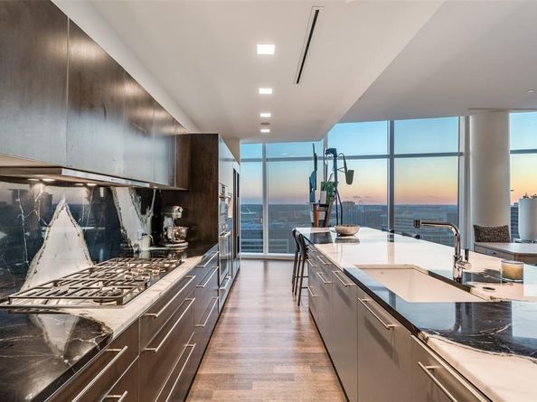 1918  Olive Street  2401, Dallas Texas 75201
