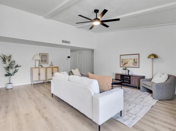 1013  Windy Meadow Drive , Plano Texas 75023