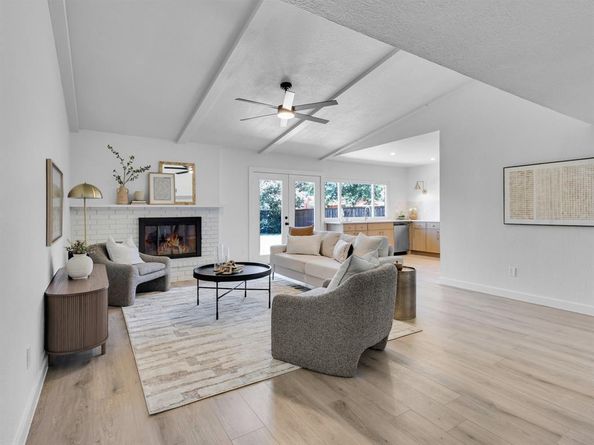1013  Windy Meadow Drive , Plano Texas 75023