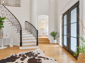 3845 N Versailles Avenue , Dallas Texas 75209