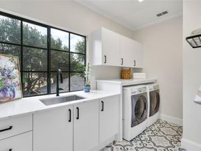 3845 N Versailles Avenue , Dallas Texas 75209