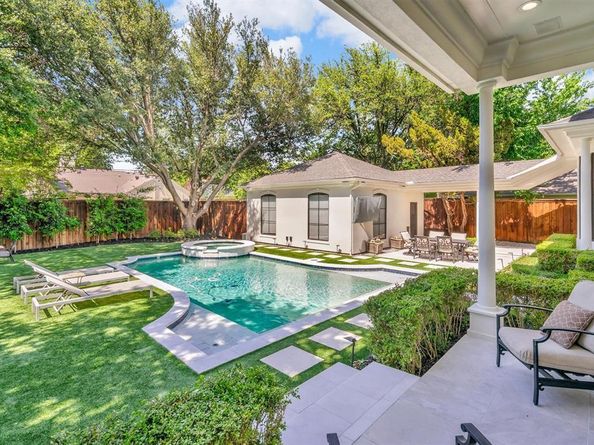 3845 N Versailles Avenue , Dallas Texas 75209