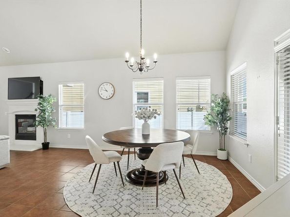 1624  Sea Pines Drive , Savannah Texas 76227