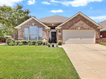 3901  Glenwyck Drive 