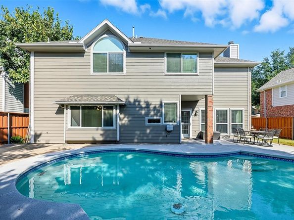 14613  Woodshadow Lane , Addison Texas 75001