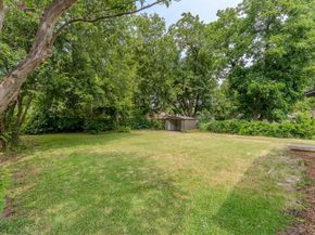 2817  Darby Drive , Dallas Texas 75227