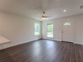 2817  Darby Drive , Dallas Texas 75227