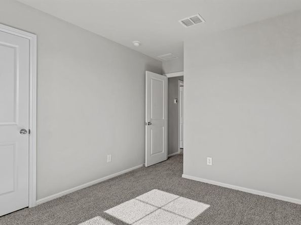 1745  GILLENS Avenue , Fort Worth Texas 76140