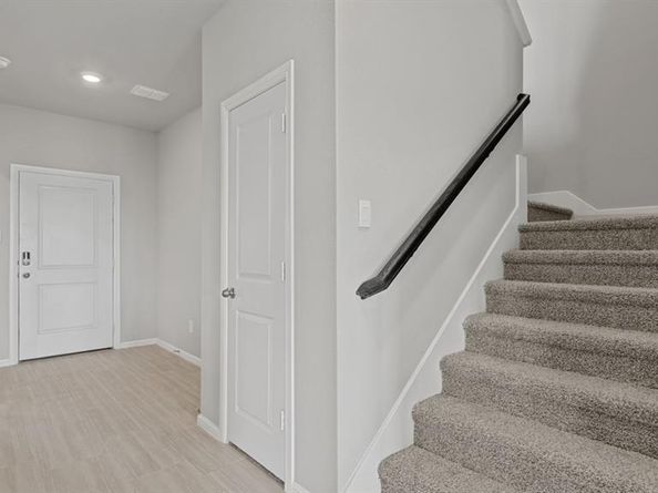 1745  GILLENS Avenue , Fort Worth Texas 76140