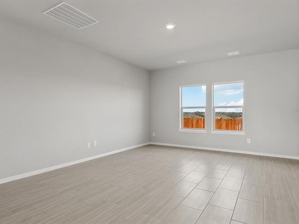1745  GILLENS Avenue , Fort Worth Texas 76140