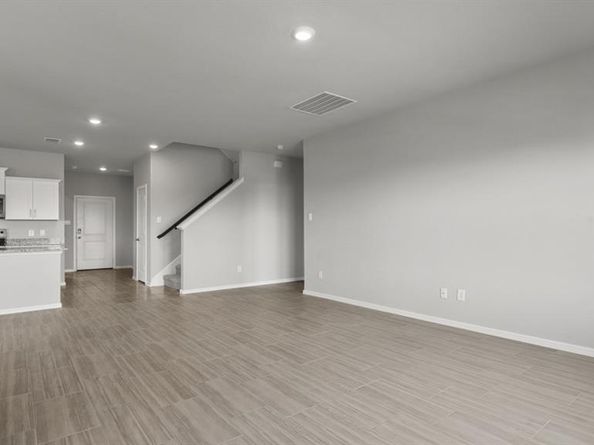 1745  GILLENS Avenue , Fort Worth Texas 76140