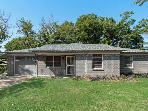 5201  Santa Rosa Drive , Haltom City Texas 76117