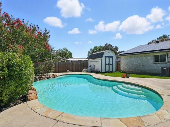 1717  Overbrook Drive , Arlington Texas 76014
