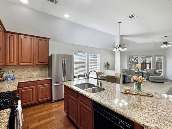 2701  Indian Oak Drive , McKinney Texas 75071