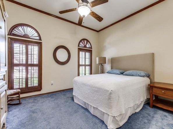 6403  Brook Lake Drive , Dallas Texas 75248
