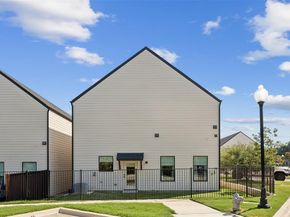 305  Tillery Circle , Grapevine Texas 76051